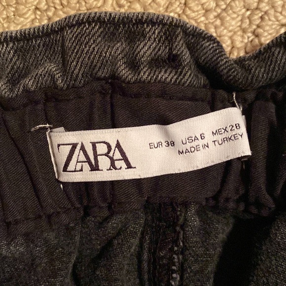 Zara lettuce waist jeans - Picture 3 of 3